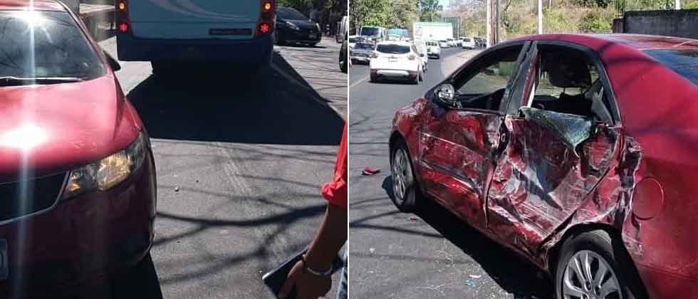 Reportan fuerte accidente entre autobús y vehículo particular en Guazapa