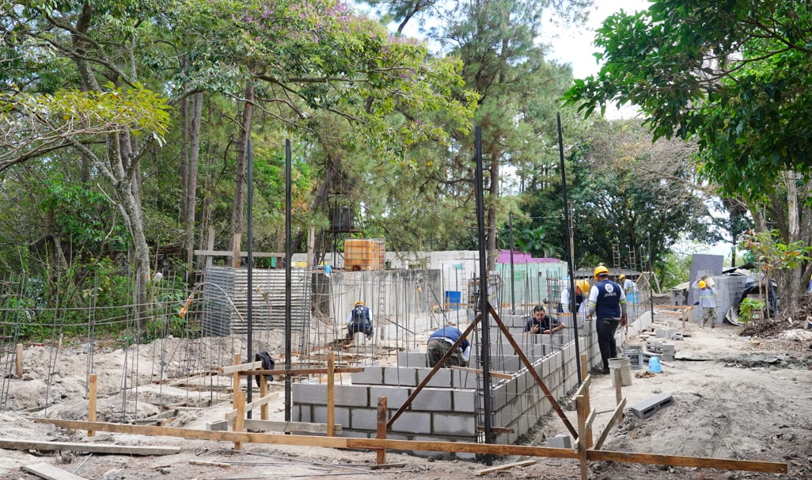 Ejecutan trabajos de construcción de albergue para mascotas en San Salvador Centro