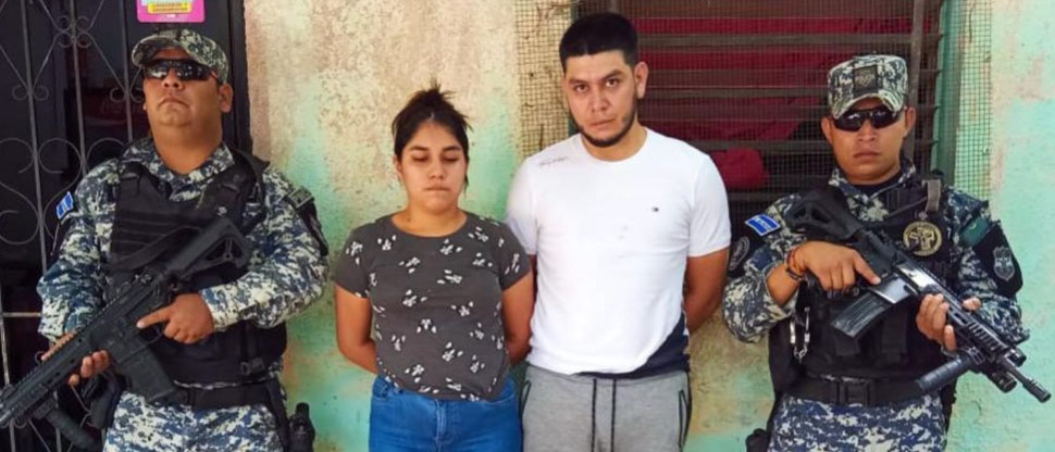 PNC captura a dos distribuidores de droga en Santa Ana