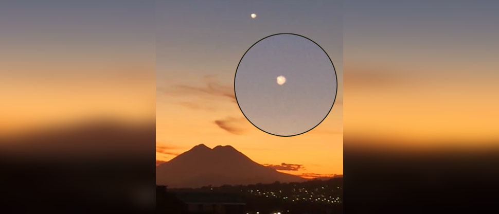 Viralizan video de extraña luz sobrevolando el cielo salvadoreño