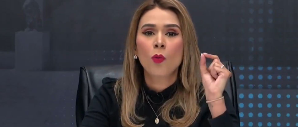 Marcela Villatoro advierte a Carlos Saade «Si me trata de expulsar, se va conmigo”