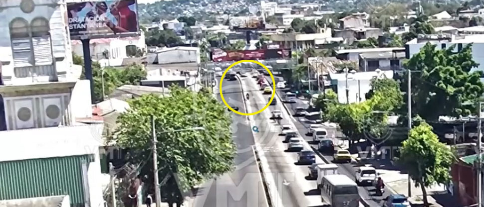 Captan momento cuando estudiante de 10 años es atropellado en alameda Juan Pablo II