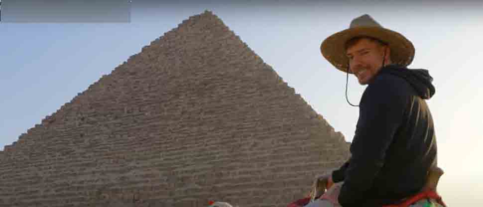 Mr Beast alquila 3 pirámides egipcias para revelar  nuevos secretos