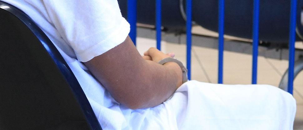 Envían a la cárcel a “Peso Pluma”, pandillero acusado por varios delitos  