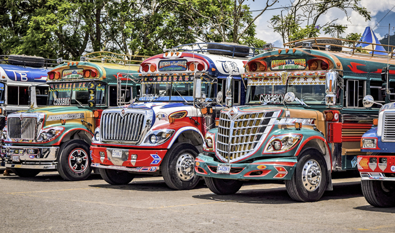 Guatemala: Buscan prohibir la circulación de buses antiguos tras fatal accidente de este lunes
