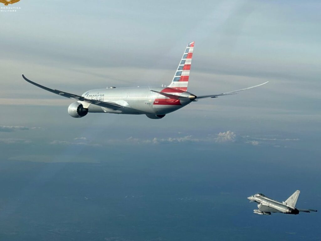 Avión con 199 pasajeros aterriza de emergencia en Roma por amenaza de bomba