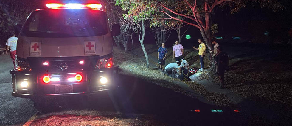 Hombre acaba en el hospital tras accidente en la carretera Panamericana