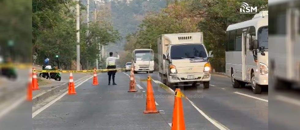 Conductor pierde la vida tras accidente en la autopista Comalapa
