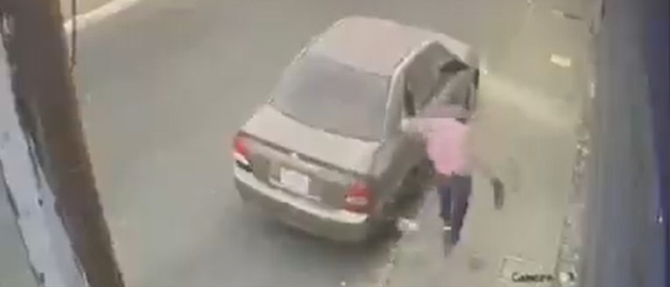GUATEMALA: automovilista frustra asalto y abate a ladrón
