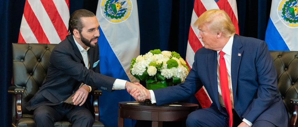 Donald Trump agradece al Presidente Bukele por recibir a criminales del Tren de Aragua en el CECOT