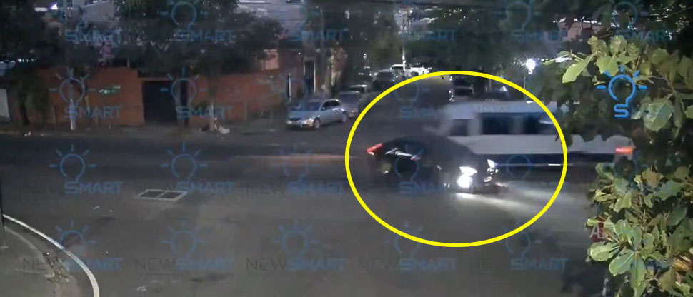 Cámaras de seguridad captaron accidente de tránsito en Santa Tecla