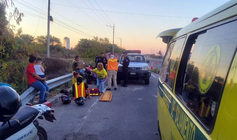 Dos personas resultan lesionadas tras impactar contra un caballo en carretera Litoral