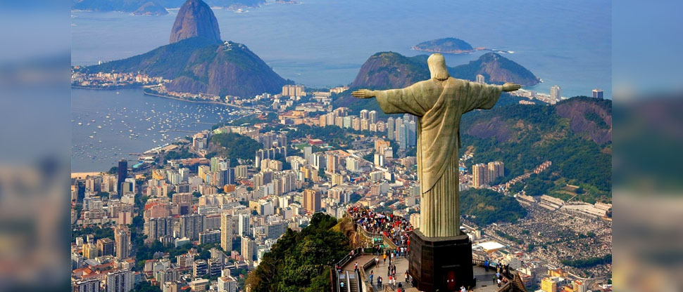 Brasil: turista muere cuando escalaba icónico Cristo Redentor en Río de Janeiro