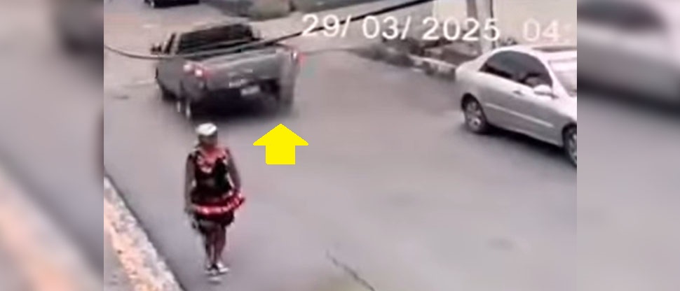 Conductor provoca fuerte choque al irrespetar señal de alto en La Libertad