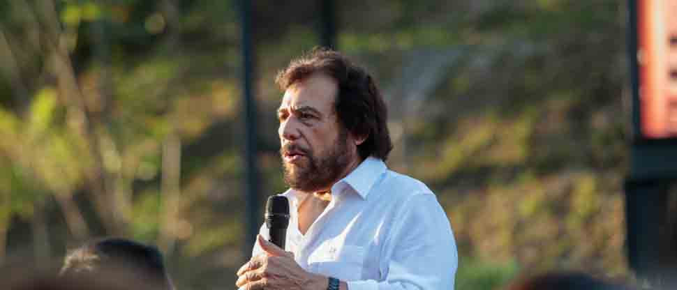 Vicepresidente Félix Ulloa reafirma compromiso con turismo, desarrollo y la industria cinematográfica