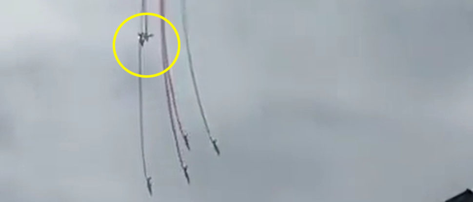 Francia: Dos Alpha Jets colisionaron en pleno vuelo durante ensayos
