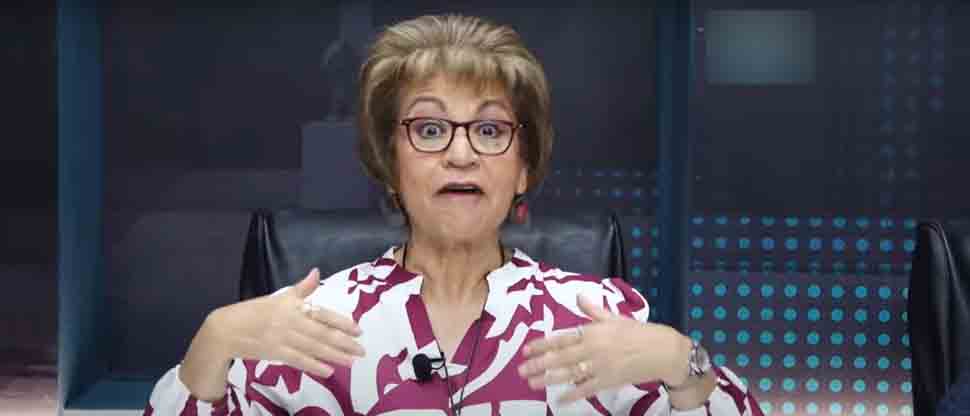 Excatedrática de la UCA confirma que en los gobiernos de ARENA y el FMLN hubo corrupción