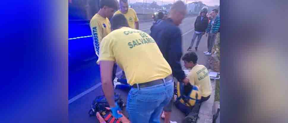 Motociclistas resultan lesionados tras chocar en Santa Ana
