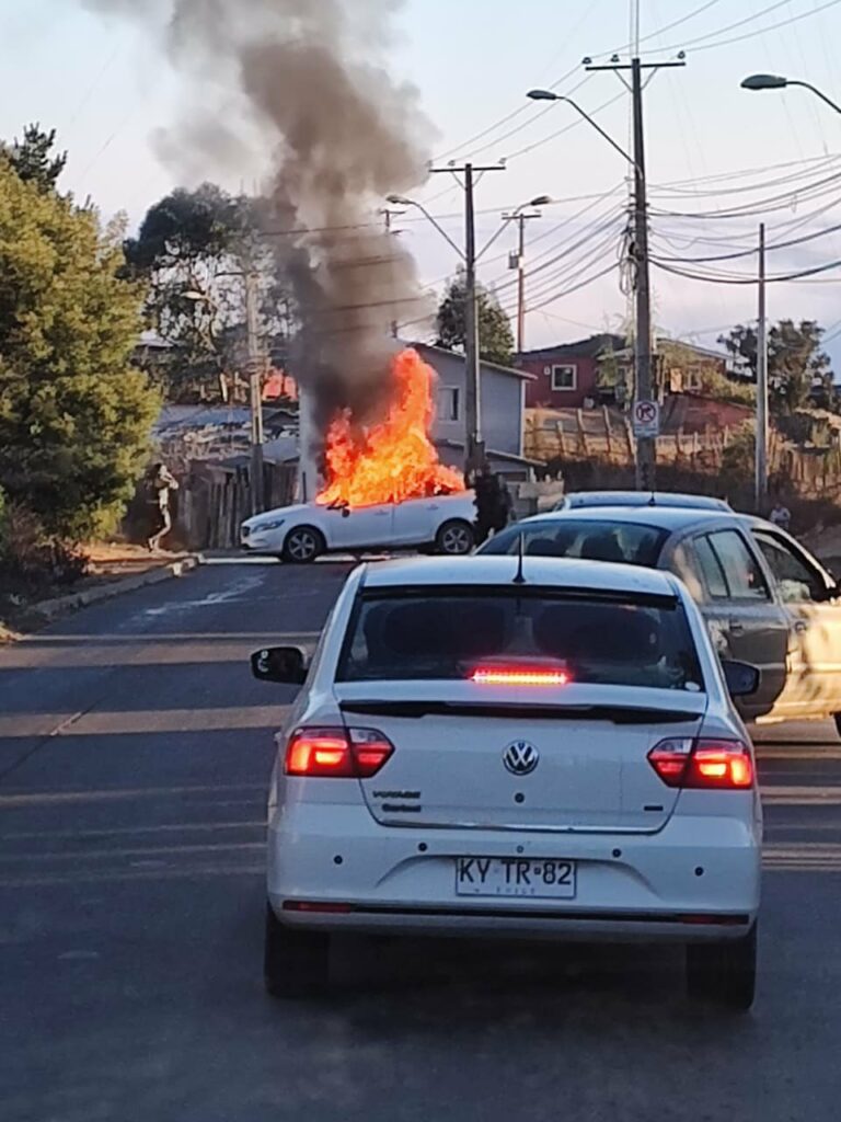 Ladrones roban banco y huyen con botín de $162 mil este sábado