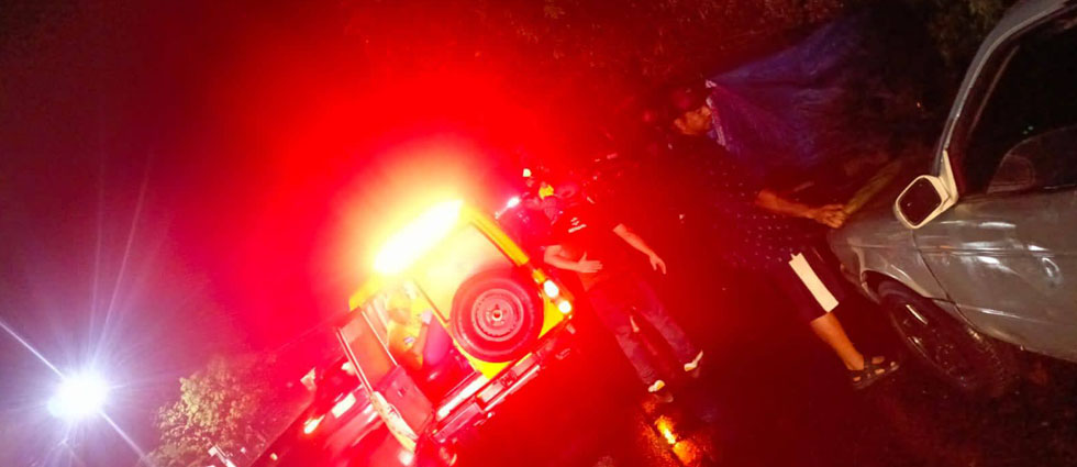 Embarazada y otra persona sufren lesiones tras múltiple siniestro vial en Nejapa