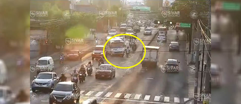 Sívar Seguro capta accidente que pudo acabar en tragedia