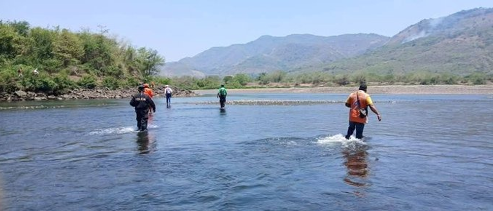 Sigue búsqueda de padre de familia arrastrado por un remolino en el río Lempa