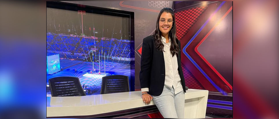 Expresentadora de TV y locutora de radio se casa con su novia en México