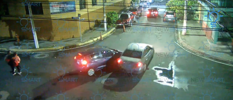 Irrespeto a las leyes de tránsito provoca nuevo choque en Santa Tecla esta madrugada