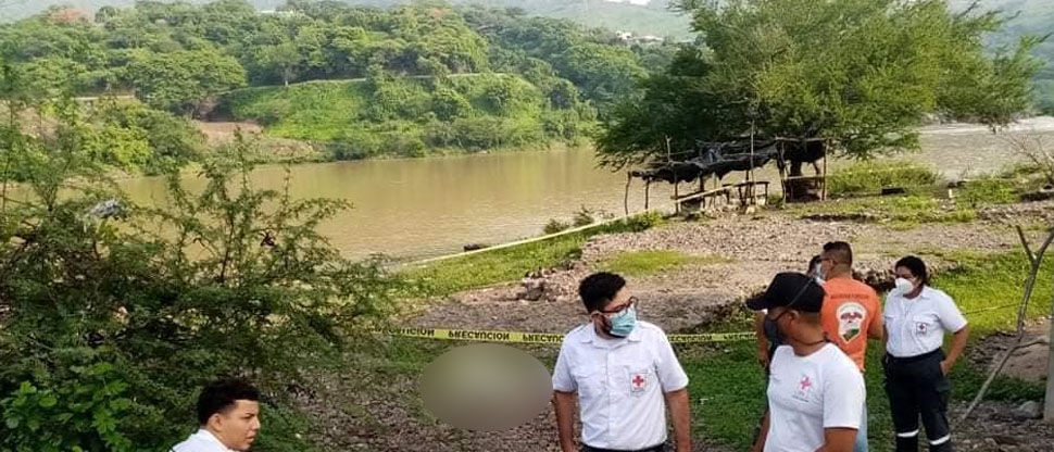Localizan cadáver de mujer y su hijo tras ser arrastrados por un remolino en el río Lempa 