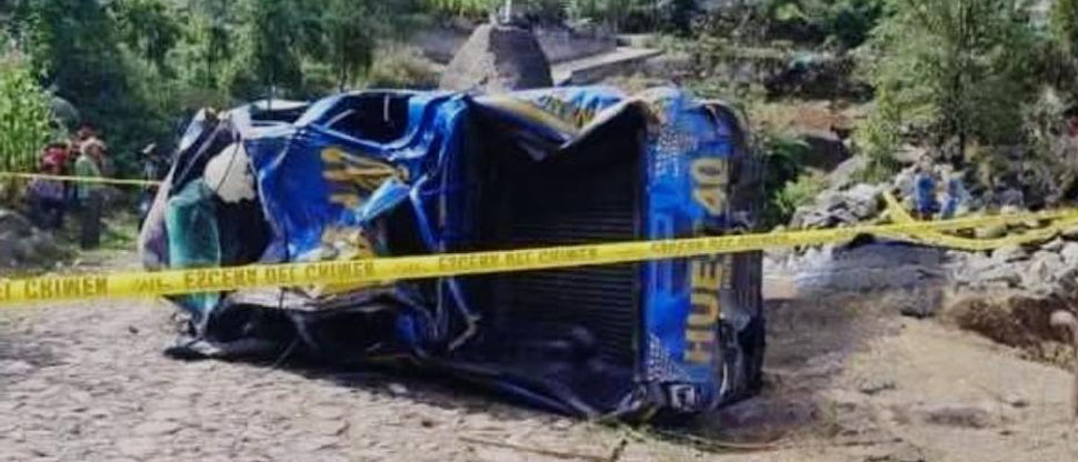 5 agentes de la PNC fallecen en grave accidente en Tajumulco, Guatemala