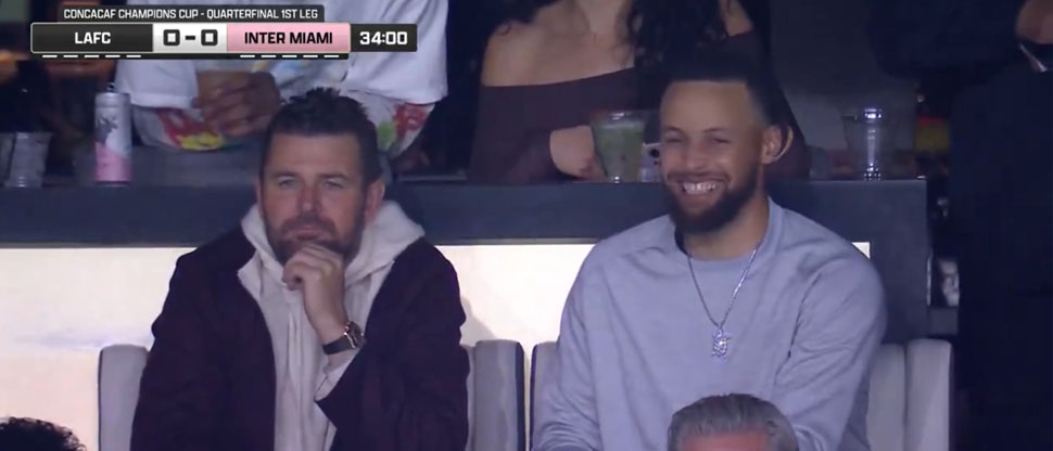 La leyenda de la NBA Stephen Curry disfrutó el gol del salvadoreño Nathan Ordaz ante el Inter