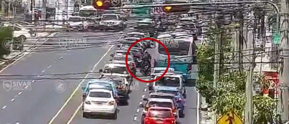 Motociclista atropella a peatón sobre el paseo general Escalón