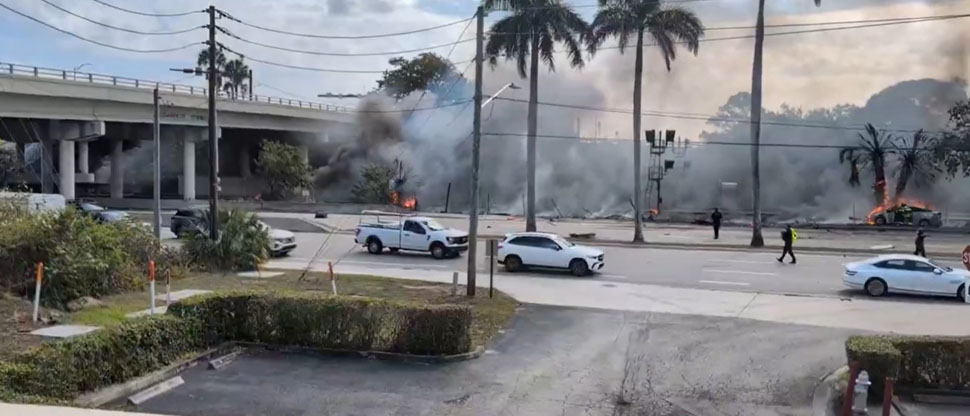 Avión con tres personas a bordo se estrella en Florida