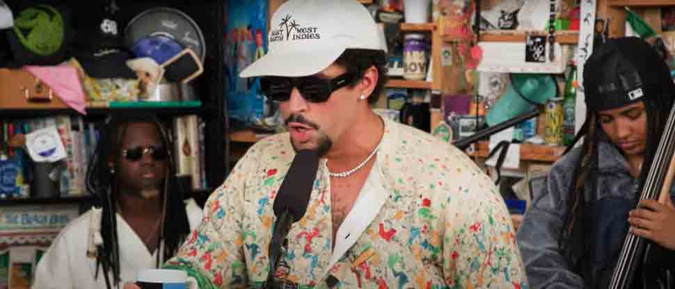Bad Bunny estrena su Tiny Desk en vivo en Youtube
