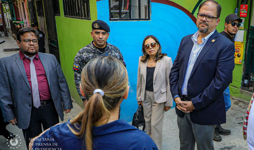 Delegación ecuatoriana visita colonia de Mejicanos para conocer de cerca la estrategia de Seguridad de El Salvador