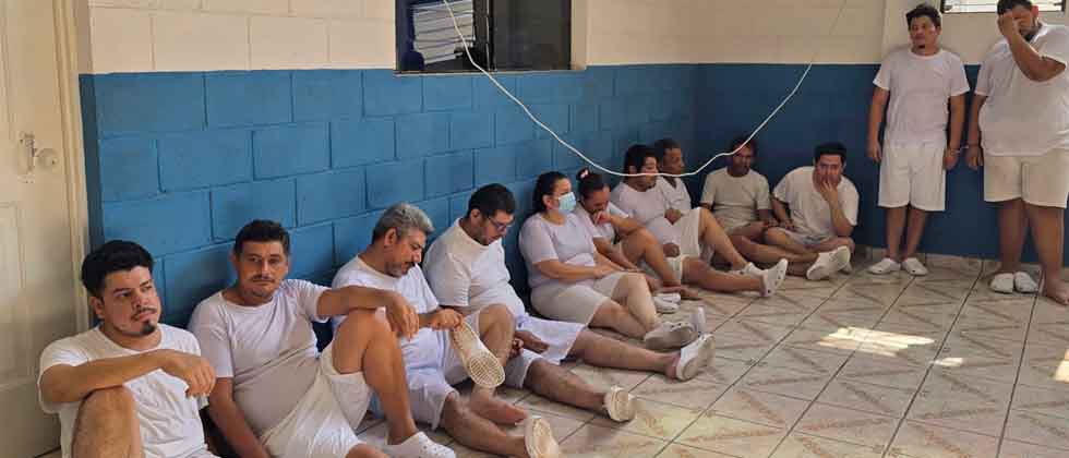 Detención provisional a red que se dedicada a revender nichos a perpetuidad en San Miguel