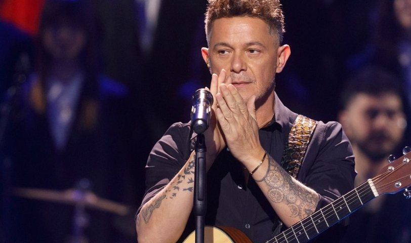 Devastado: Alejandro Sanz lamenta la muerte de sus compadres en el Jet Set de República Dominicana