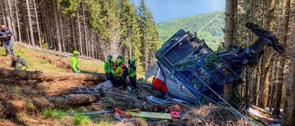 Italia: cuatro militares pierden la vida y siete heridos tras estrellarse helicóptero