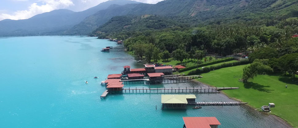 Autoridades logran reducir hasta en un 30% la contaminación en lago de Coatepeque