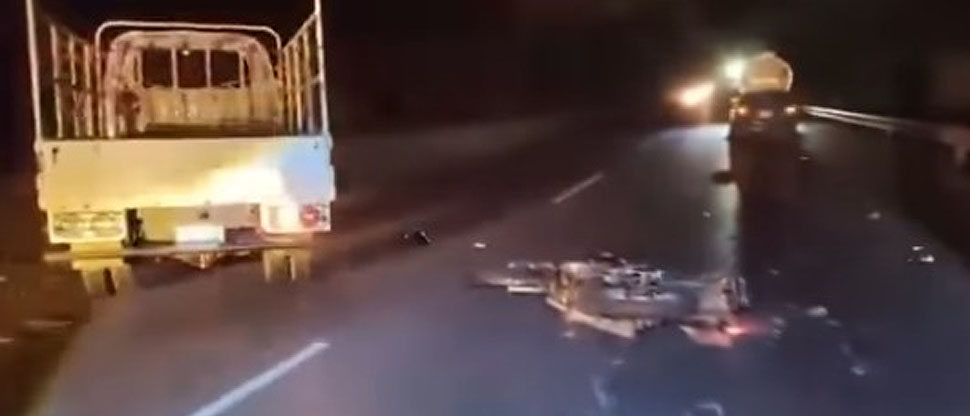 Motociclista termina en el hospital tras chocar contra pick up en Sonsonate