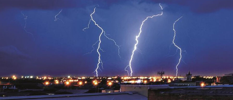 Se registran 69 fallecidos por tormentas eléctrica en India y Nepal