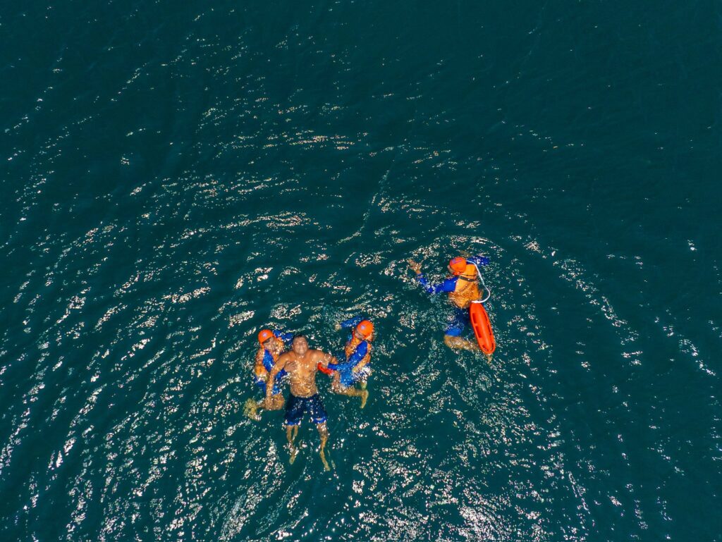 Realizan simulacro de rescate acuático en Lago de Ilopango