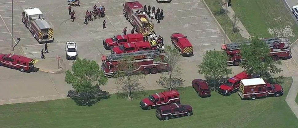 Reportan tiroteo en una escuela secundaria de Texas