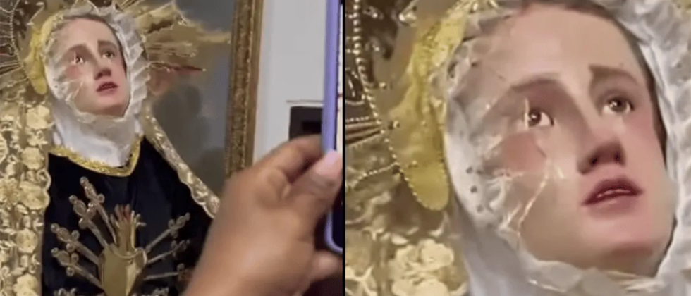 Captan el momento en que «brotan lágrimas» de la figura de una Virgen en plena misa