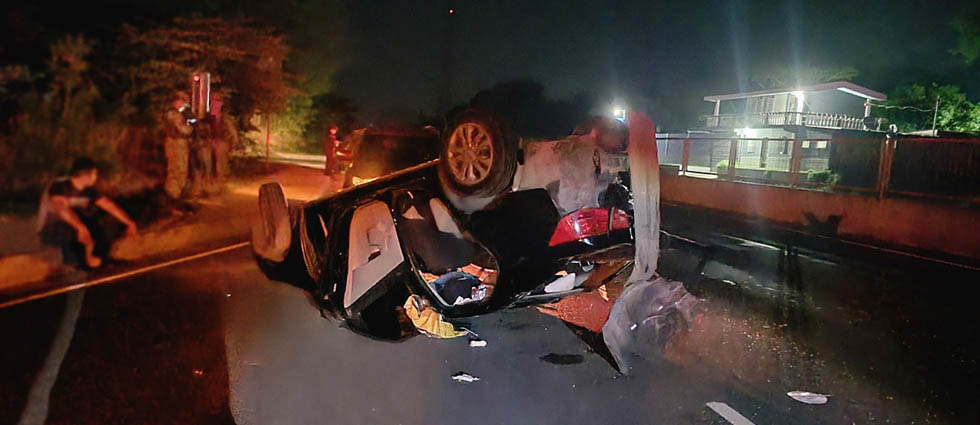 5 lesionados deja fuerte siniestro vial en La Paz durante la madrugada de este domingo