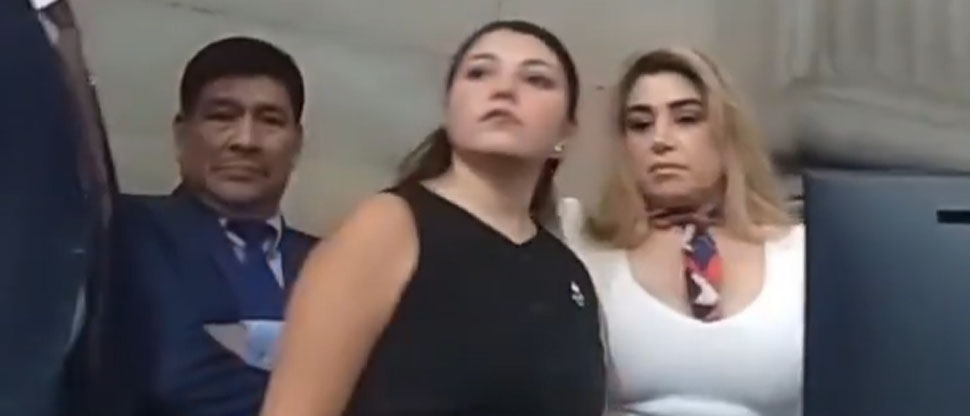 Diputada guatemalteca dice que “le pica la mano” tras dar una cachetada a una colega
