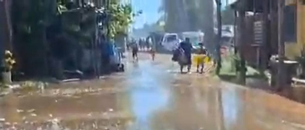 Mareas vivas provocan daños en ramadas y algunos restaurantes de la playa El Espino
