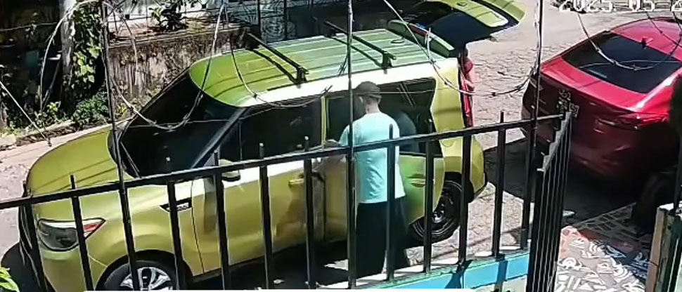 Captan instante cuando un ladrón aprovecha descuido y roba un Kia Soul en San Vicente