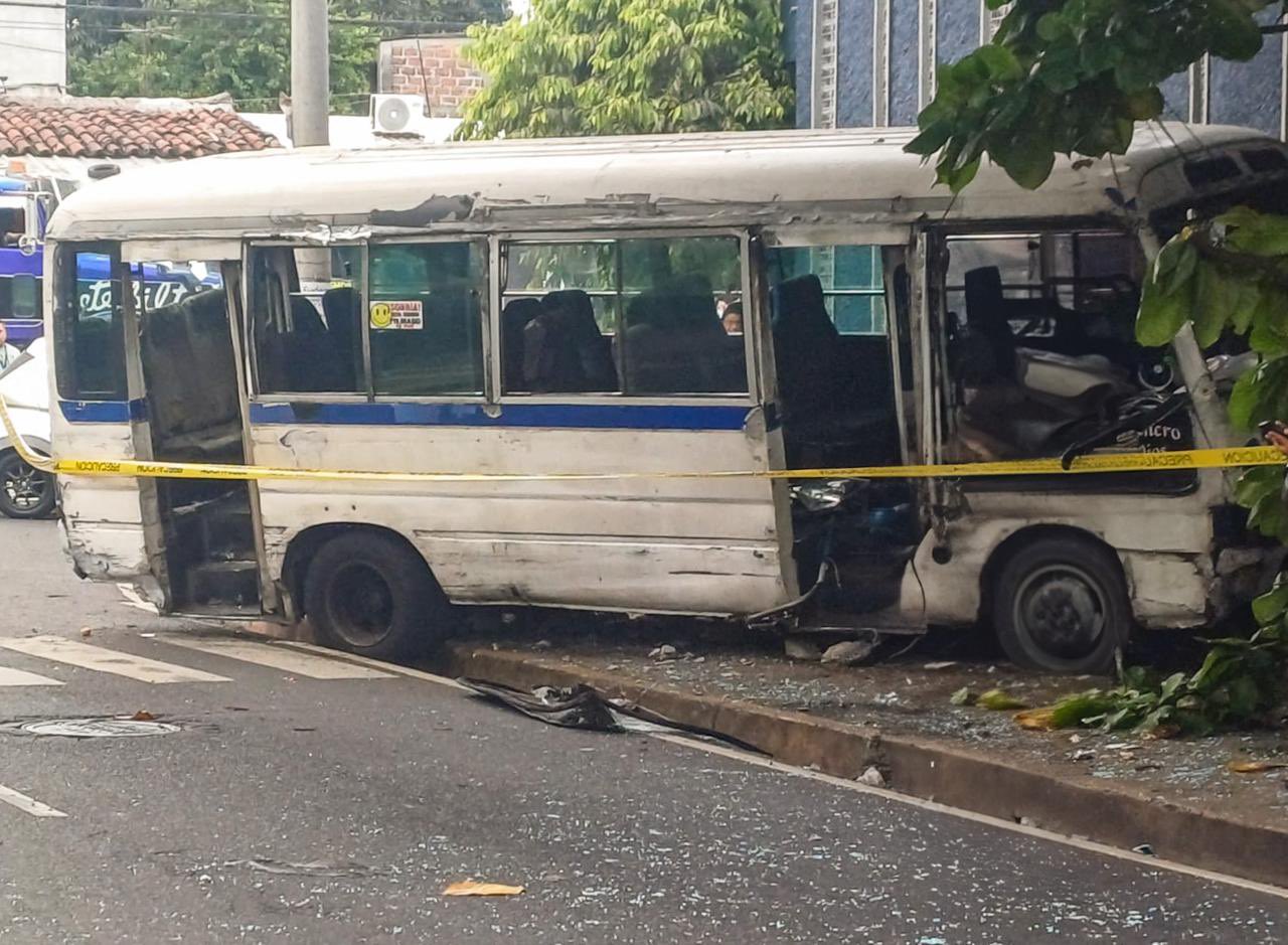 Aumenta a 15 los lesionados por accidente de microbús en San Jacinto