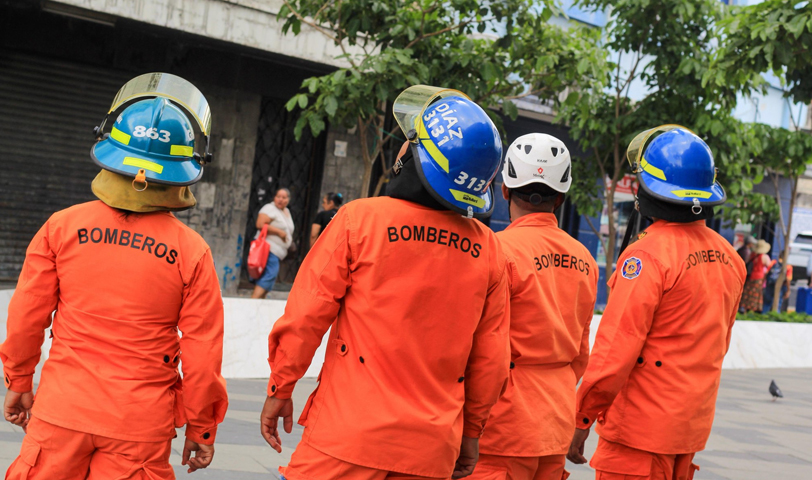 Equipo operativo de Bomberos se activa ante sismo registrado este mediodía